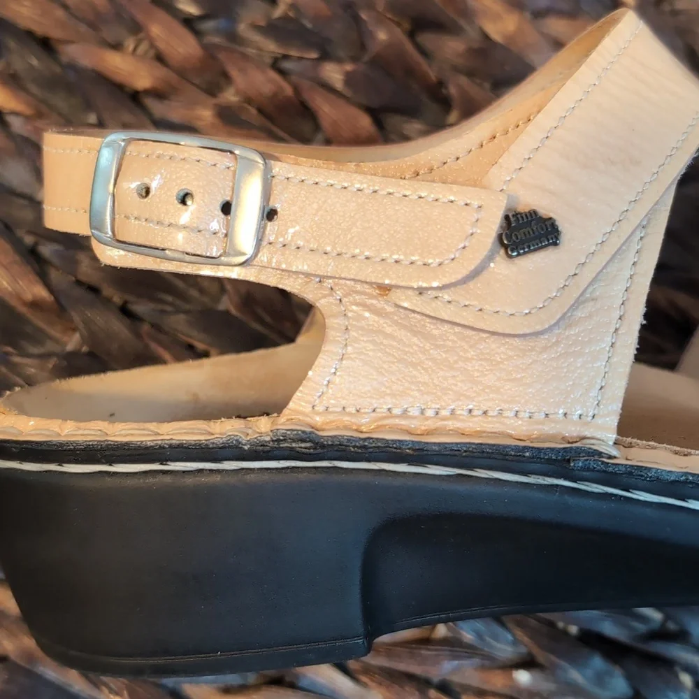 FINN COMFORT Gold Shimmer Slingback Sandals Comfort Shoes SZ 9 - Picture 8 of 12